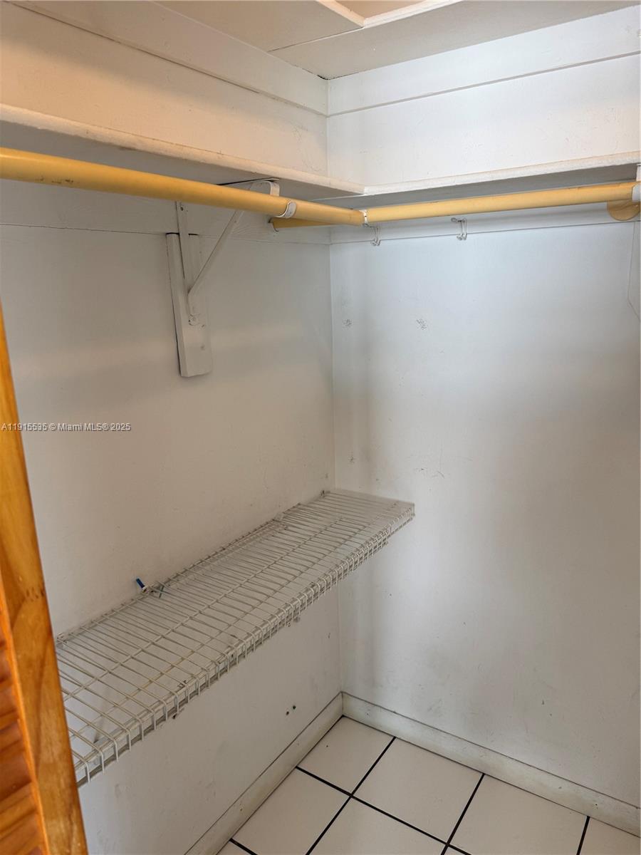 MAPIA CONDO - Residential Lease