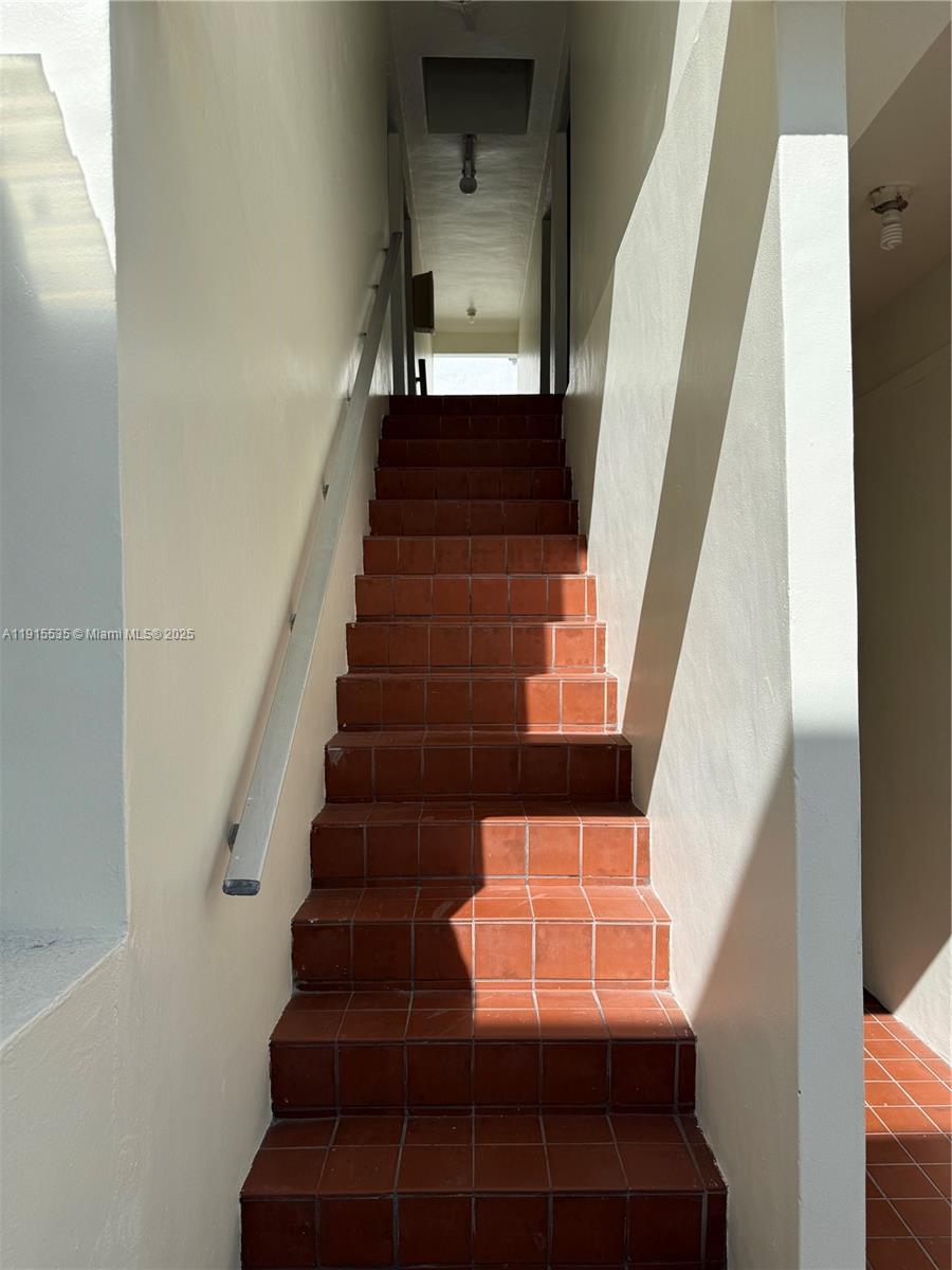 MAPIA CONDO - Residential Lease