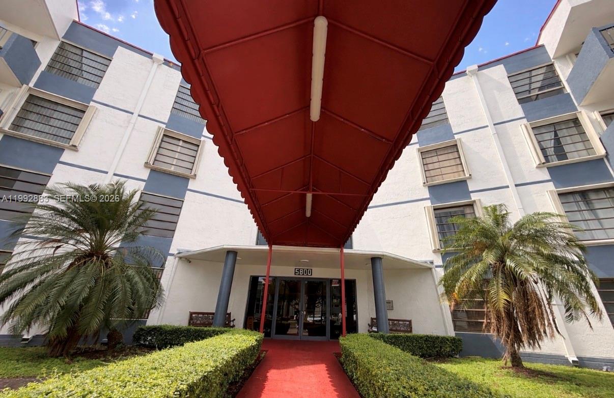 MILLER GARDENS CONDO - Residential