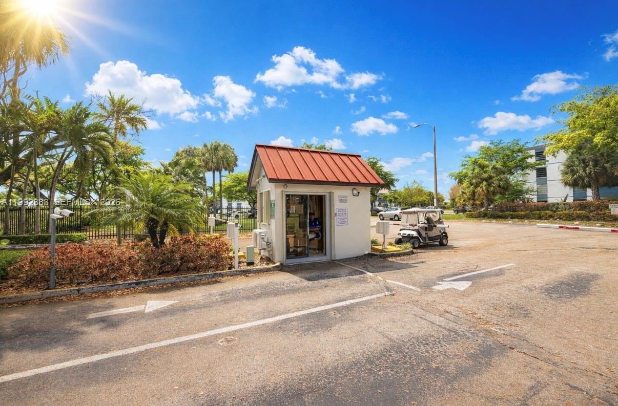 MILLER GARDENS CONDO - Residential