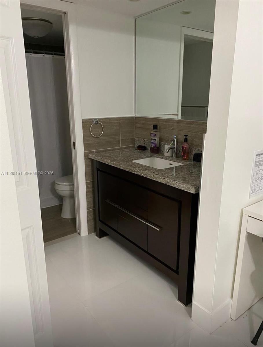 KEYS GATE CONDO NO THREE - Residential Lease