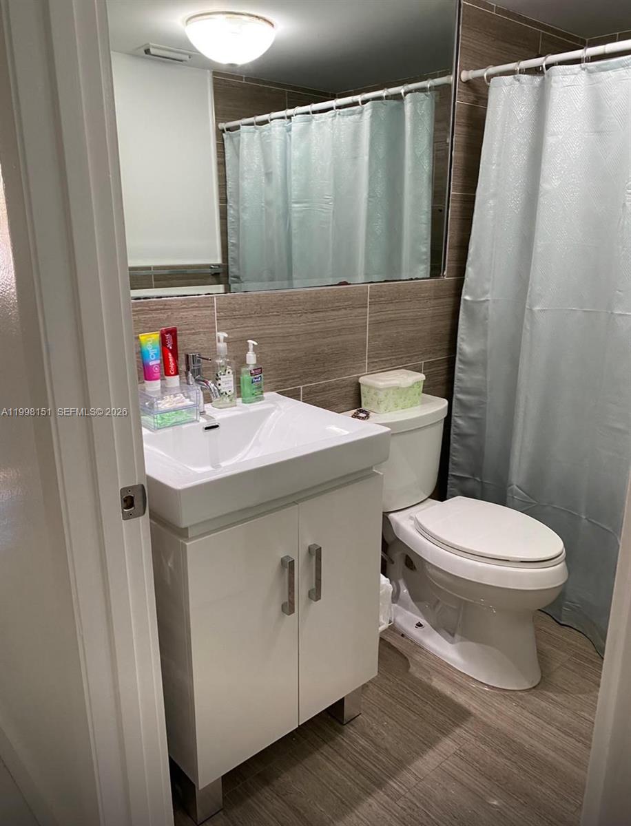 KEYS GATE CONDO NO THREE - Residential Lease