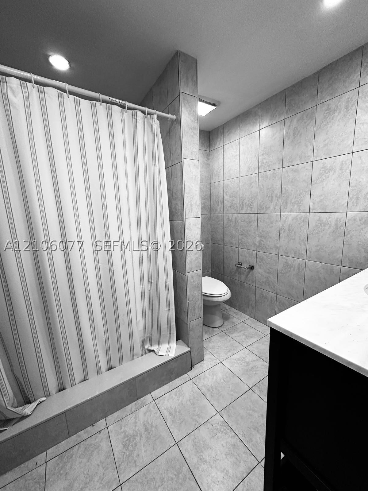 10000 NW 80 Ct 2543