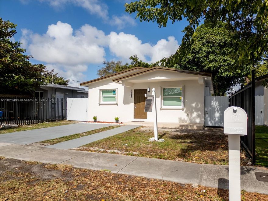 Completely remodeled property, a GREAT opportunity for first-time buyers or INVESTORS. It can be rented immediately. It can also be rented as an Airbnb, which generating good annual incomes. It's located just 5 minutes from the WINWOOD neighborhood and 20 minutes from Miami Beach. Trendy shopping centers are nearby. The roof is new and was done with permission.The kitchen features a large breakfast bar, new A/C, a beautiful white flooring, and two new bathrooms. Motivate owner.