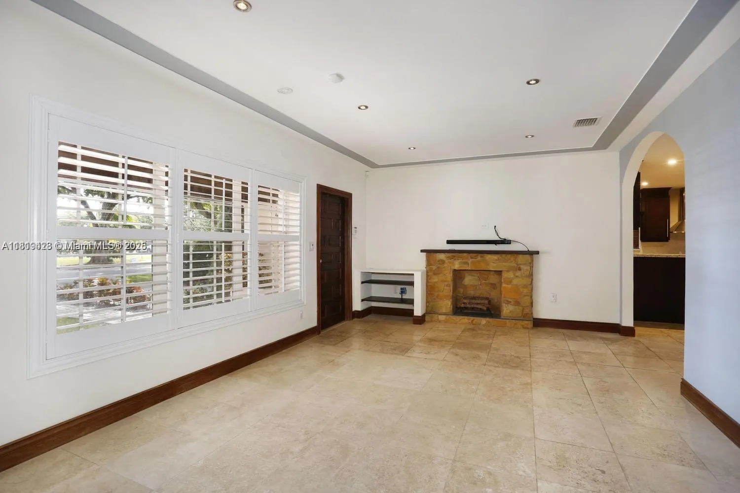 Coral Gables, Florida 33146, United States, 4 Bedrooms Bedrooms, ,3 BathroomsBathrooms,Residential,Active,148979