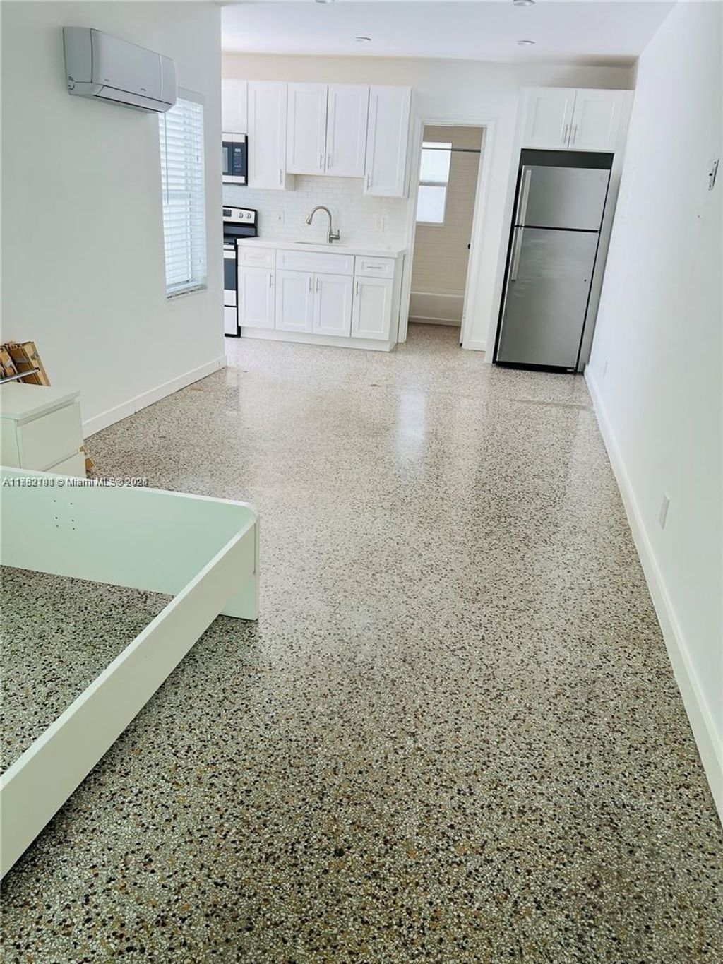 Photo of 1405 SE 2nd St #B, Fort Lauderdale, FL 33301 (MLS # A11752191)