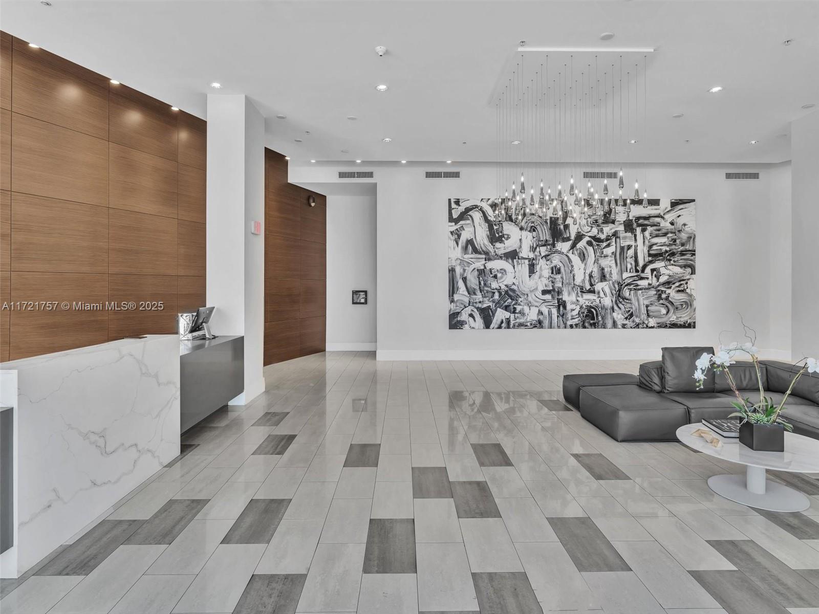 THE MERIDIAN CONDO - Residential