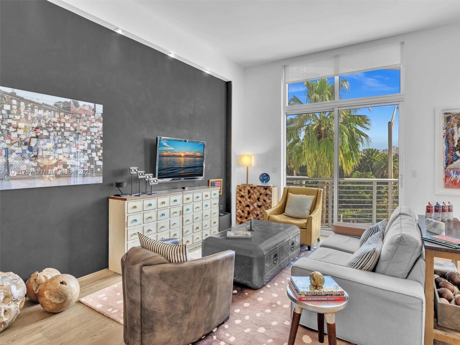 2001 Meridian Ave 404