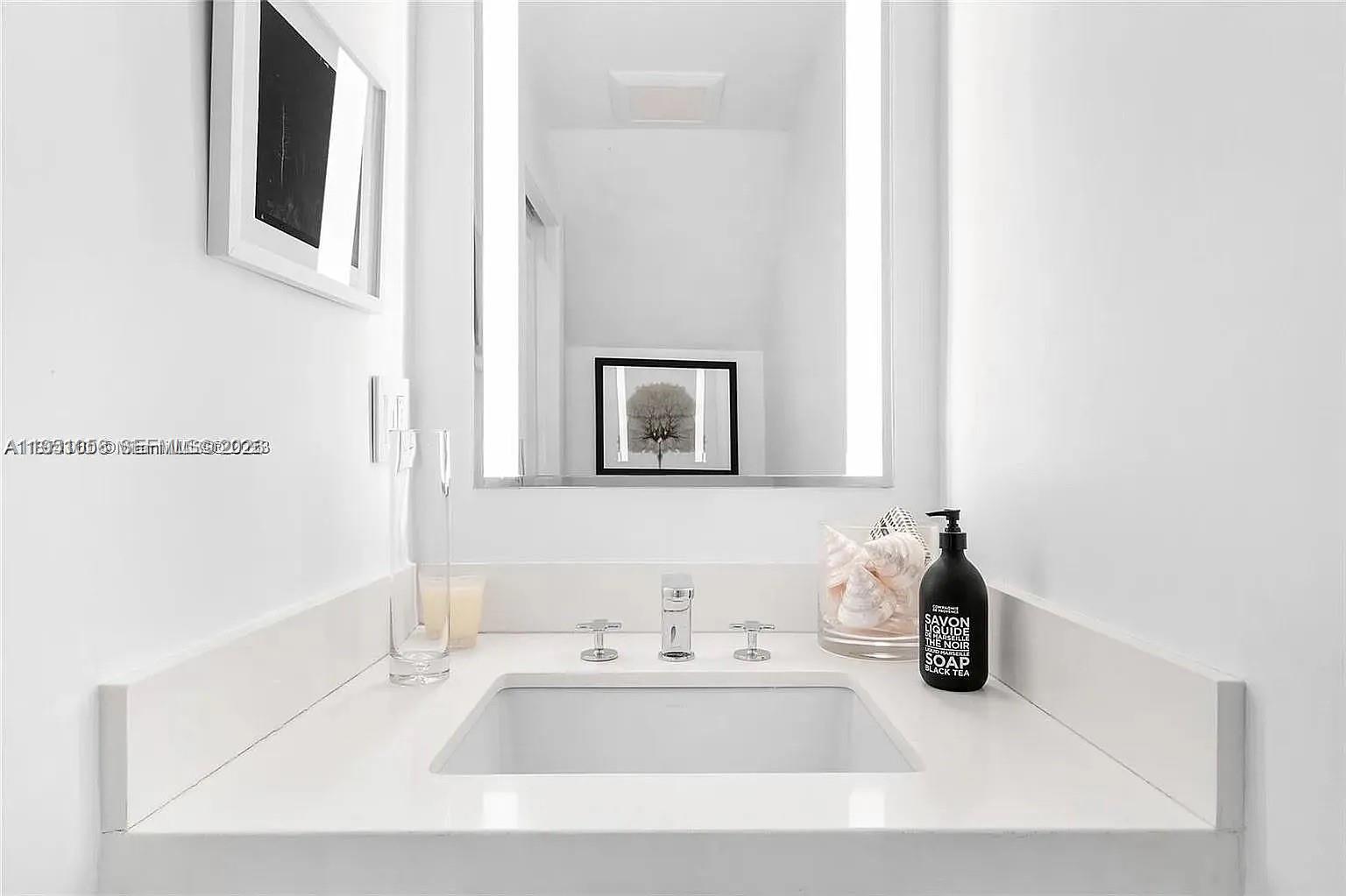 LENOX VILLAS CONDO - Residential