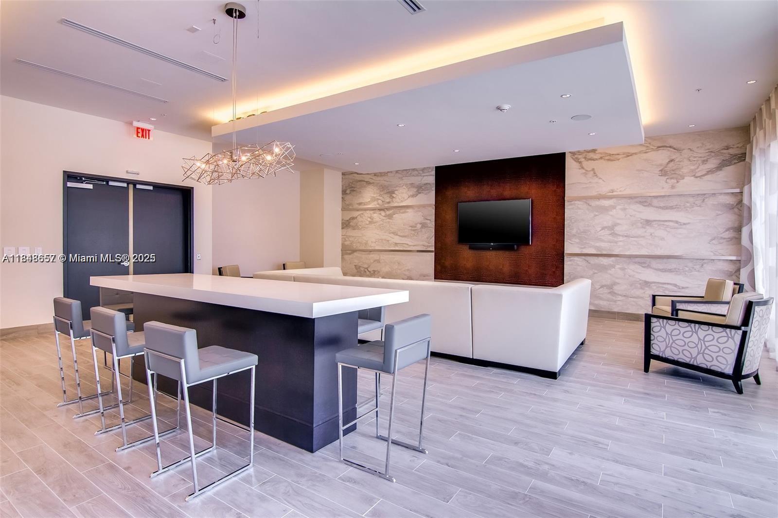 NINE AT MARY BRICKELL VIL - Residential