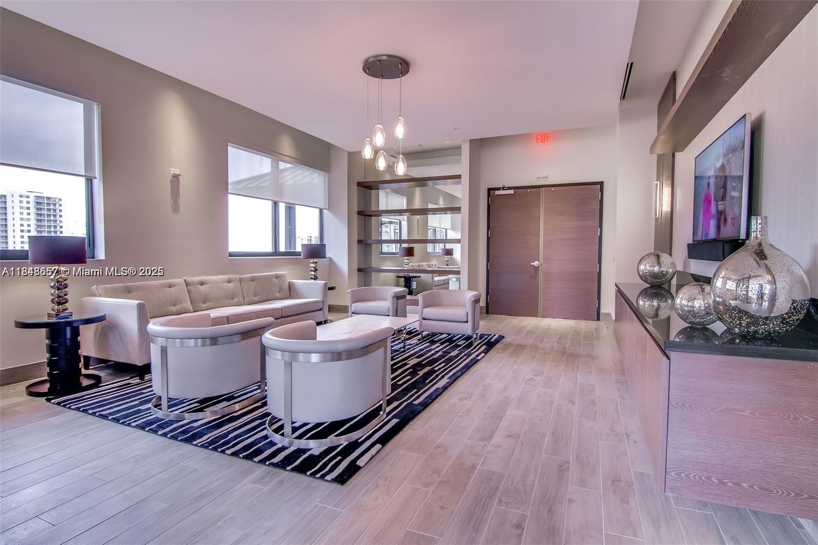 NINE AT MARY BRICKELL VIL - Residential