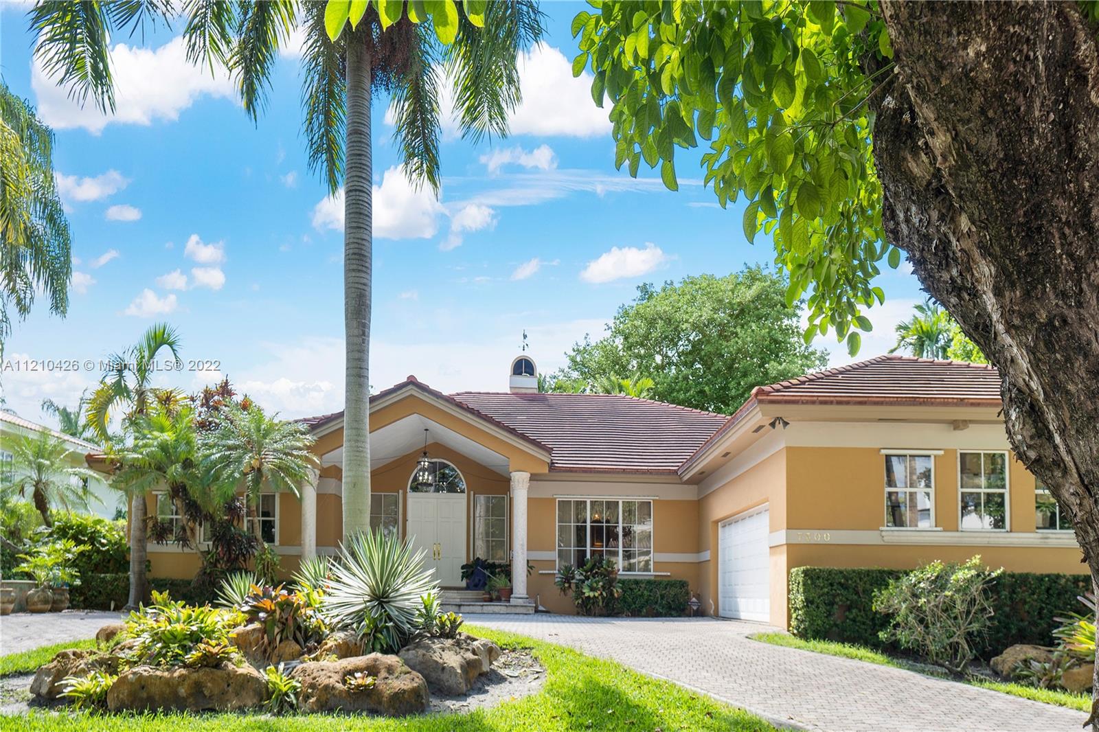 COCOPLUM SEC 1 - Residential