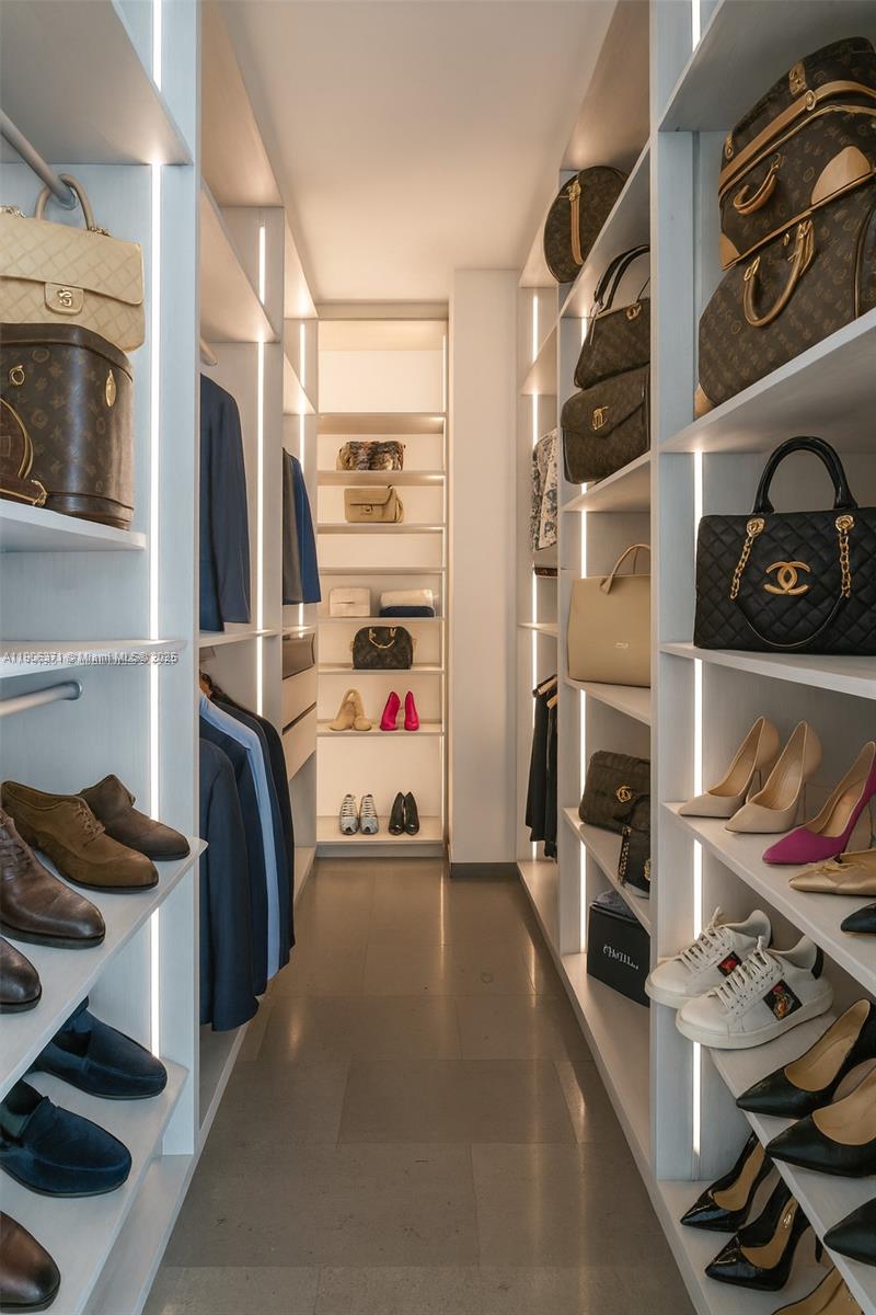 RISE CONDO - Residential Lease