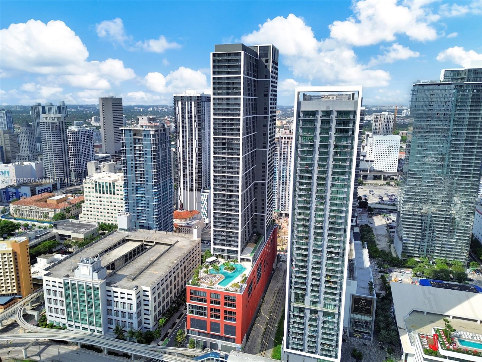 2024 New Construction. Gale Miami and residences offers a Luxury Living experience. Situated in the heart of Miami Downtown with 2 blocks away from AA Arena, Bayside Market, Science and Art Museum. The building allows Short rental