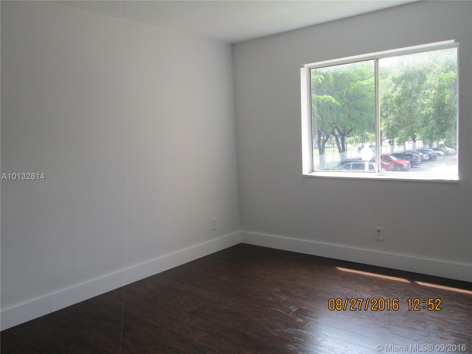 Royal Palm Place At Hammo - Residential Lease