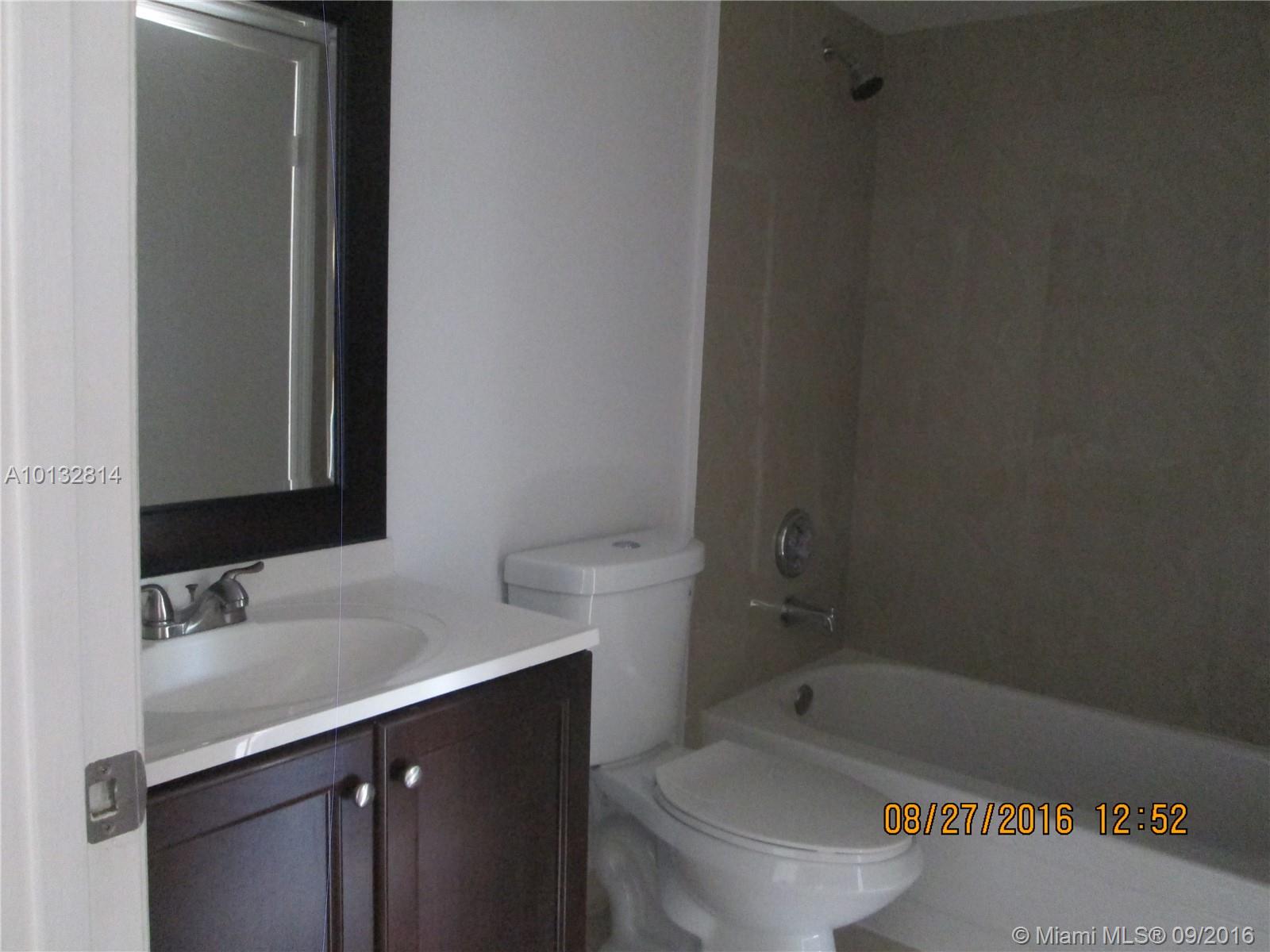 Royal Palm Place At Hammo - Residential Lease