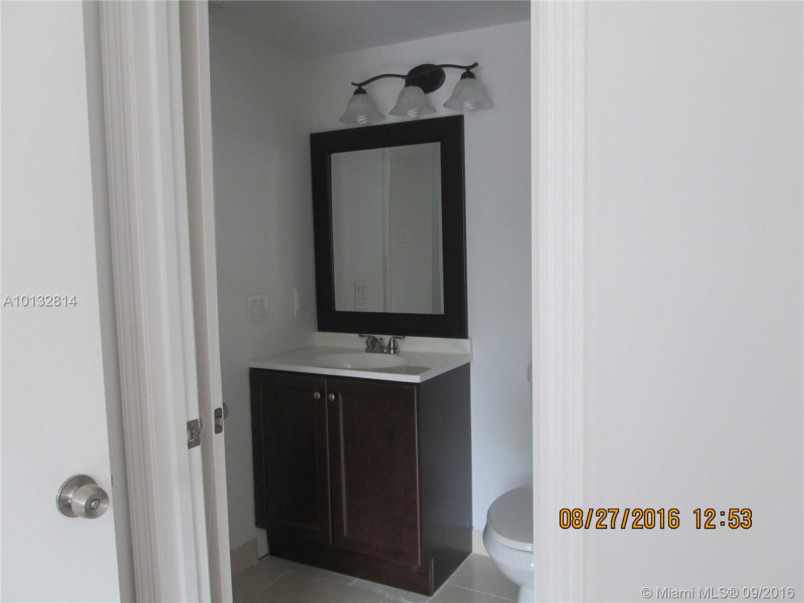 Royal Palm Place At Hammo - Residential Lease