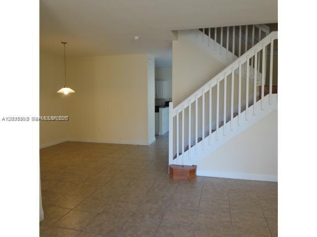 ISLANDS AT DORAL NORTHWES - Residential