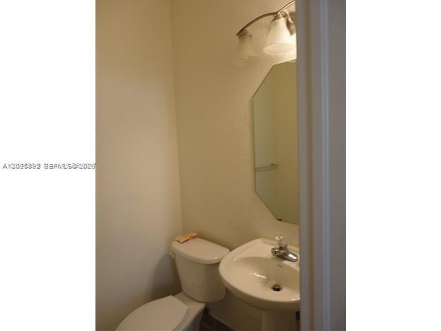 ISLANDS AT DORAL NORTHWES - Residential