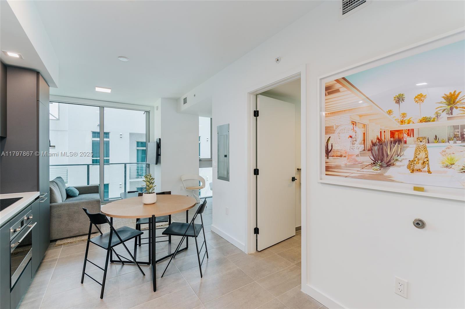 227 NE 2nd St 2508