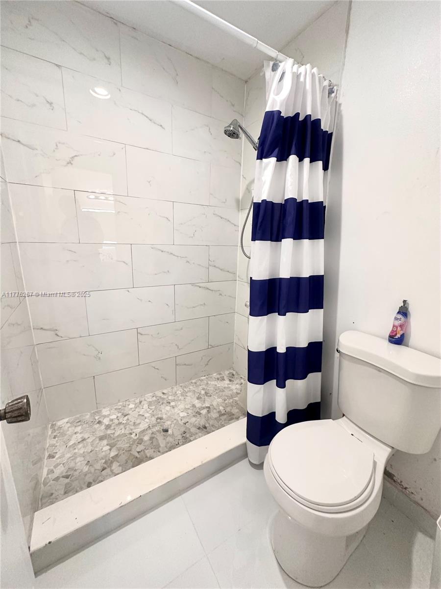 PALM-TOR TOWNHOUSES CONDO - Residential