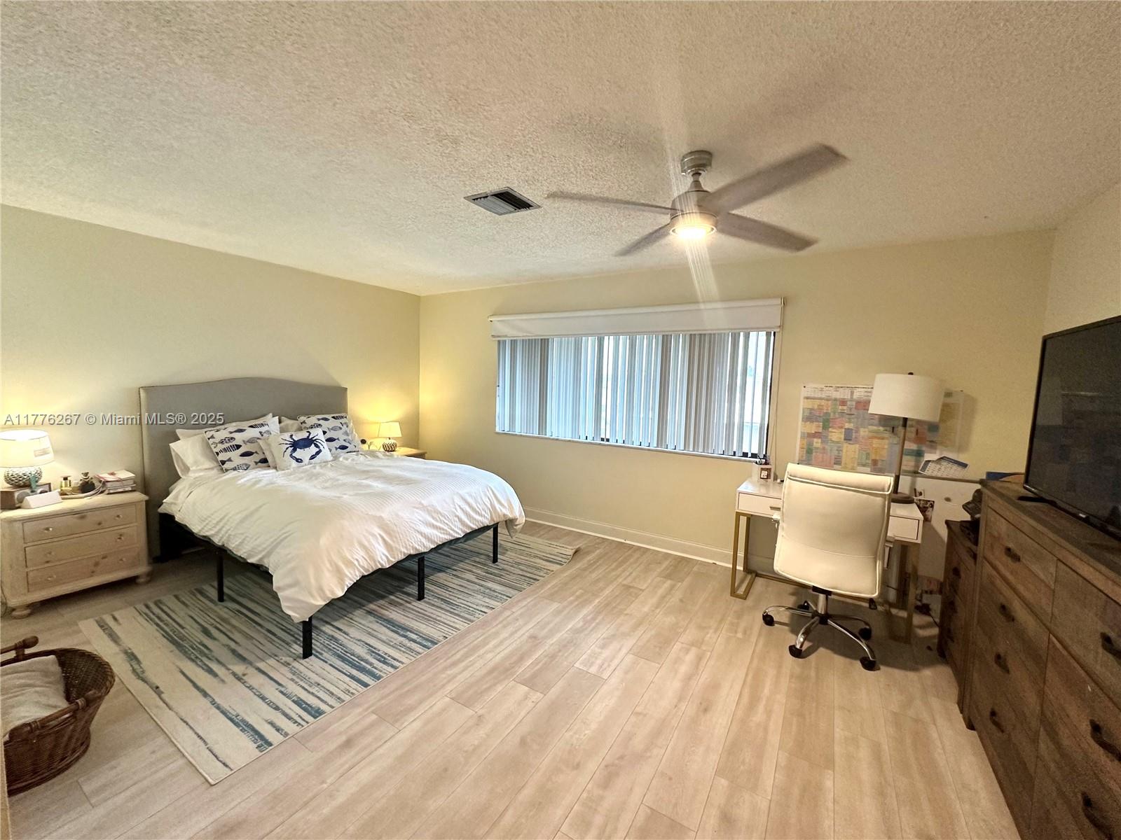 PALM-TOR TOWNHOUSES CONDO - Residential
