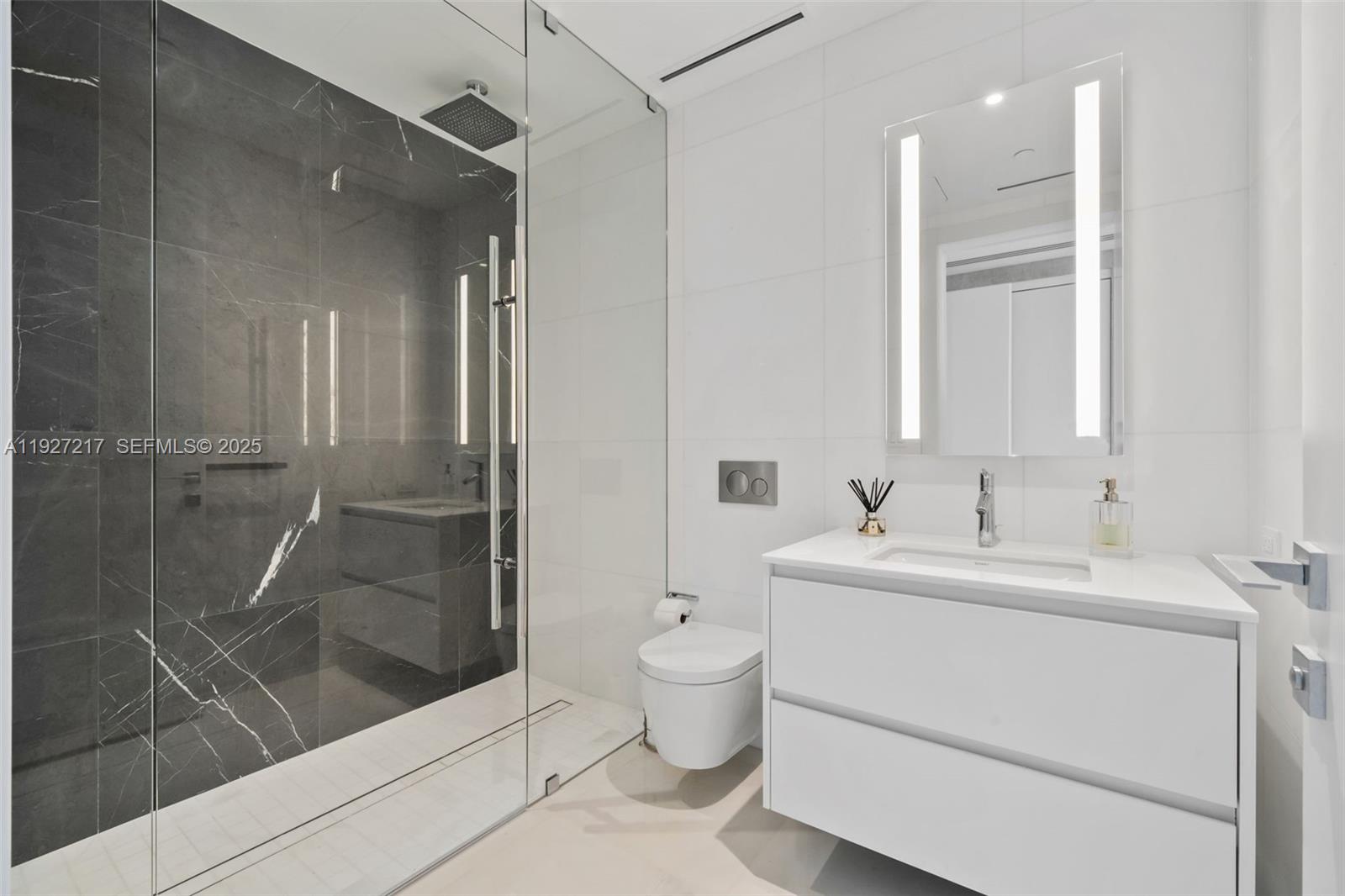 ASTON MARTIN - Residential Lease