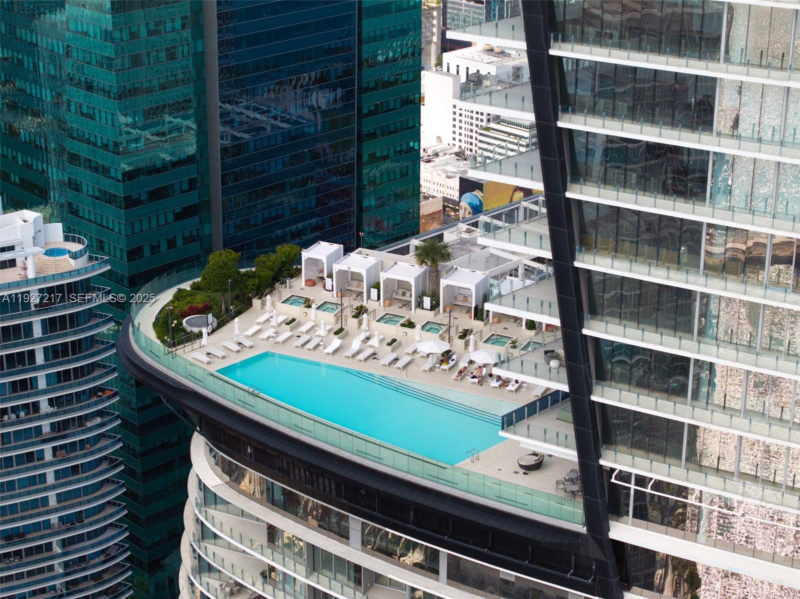 ASTON MARTIN - Residential Lease