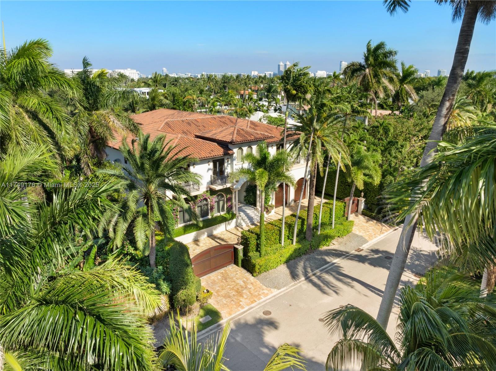 SUNSET ISLANDS - ISLAND N - Residential