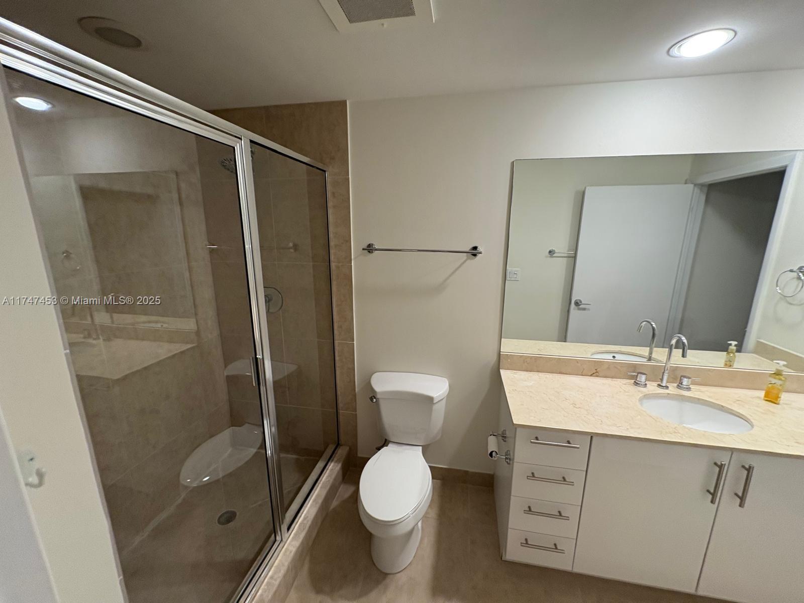CITYPLACE SOUTH TOWER CON - Residential