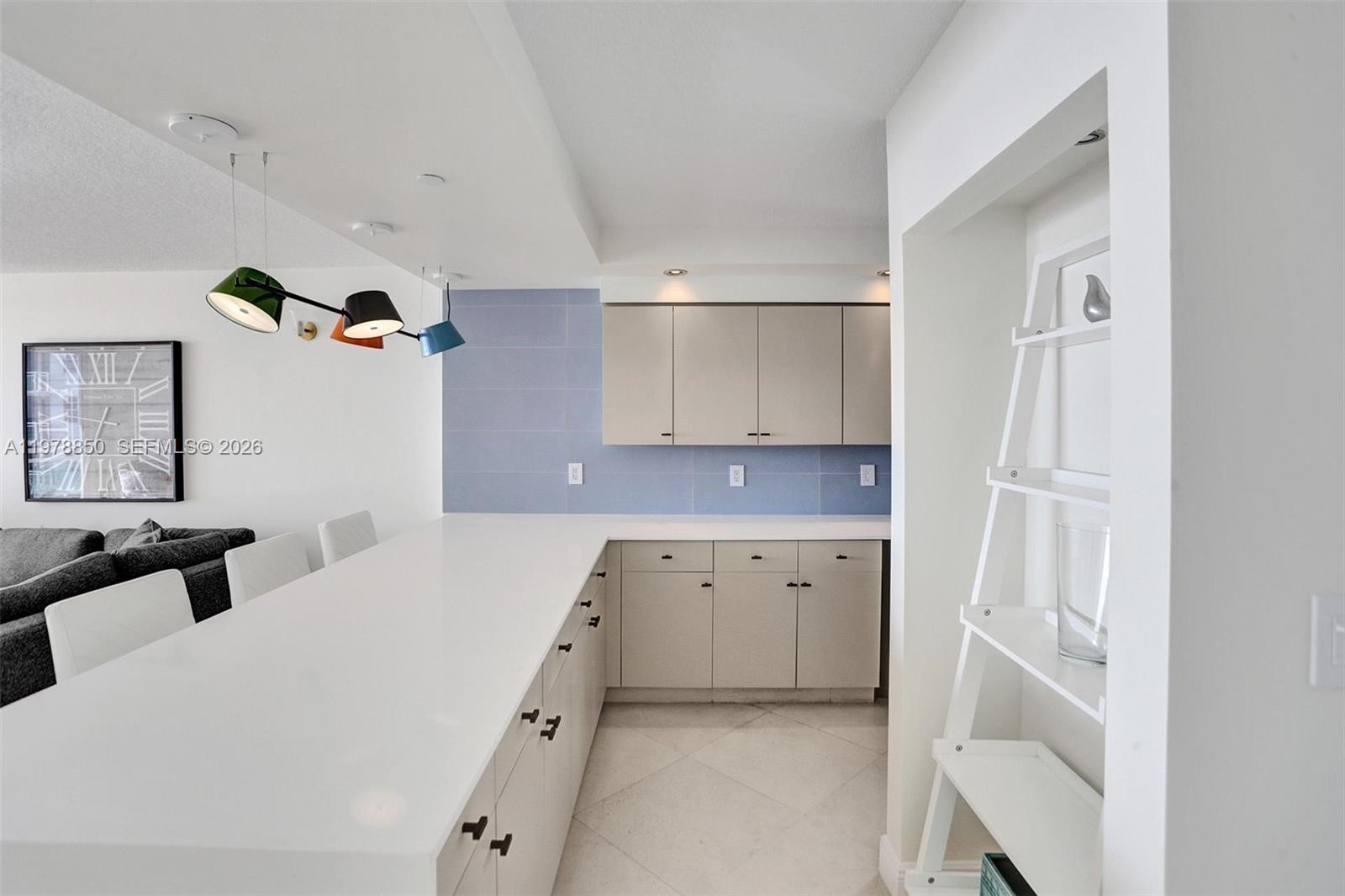 THE COLLINS CONDO - Residential Lease