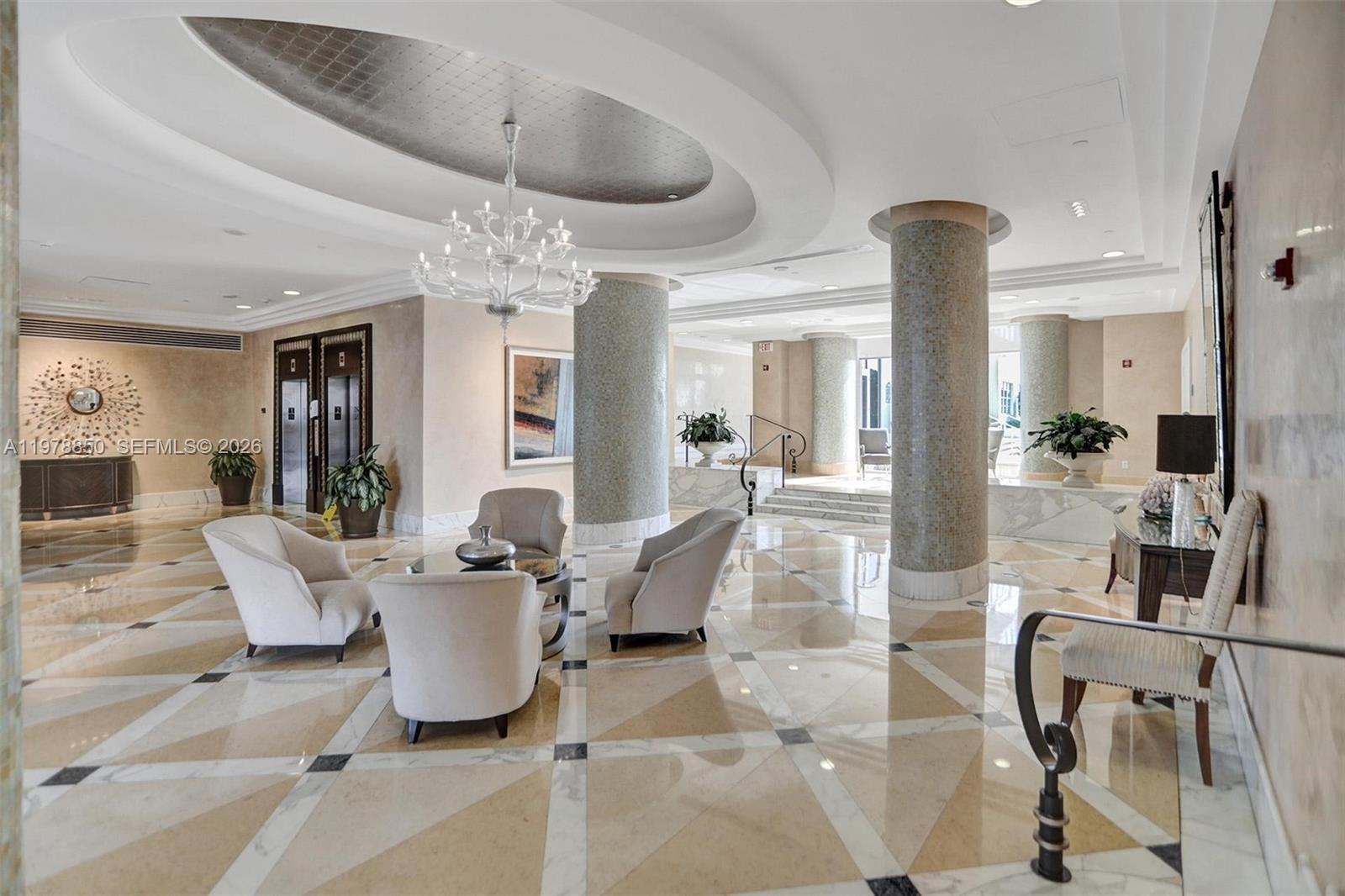 THE COLLINS CONDO - Residential Lease