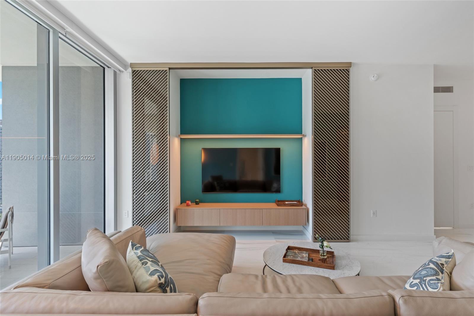 DUPONT PLAZA - Residential Lease