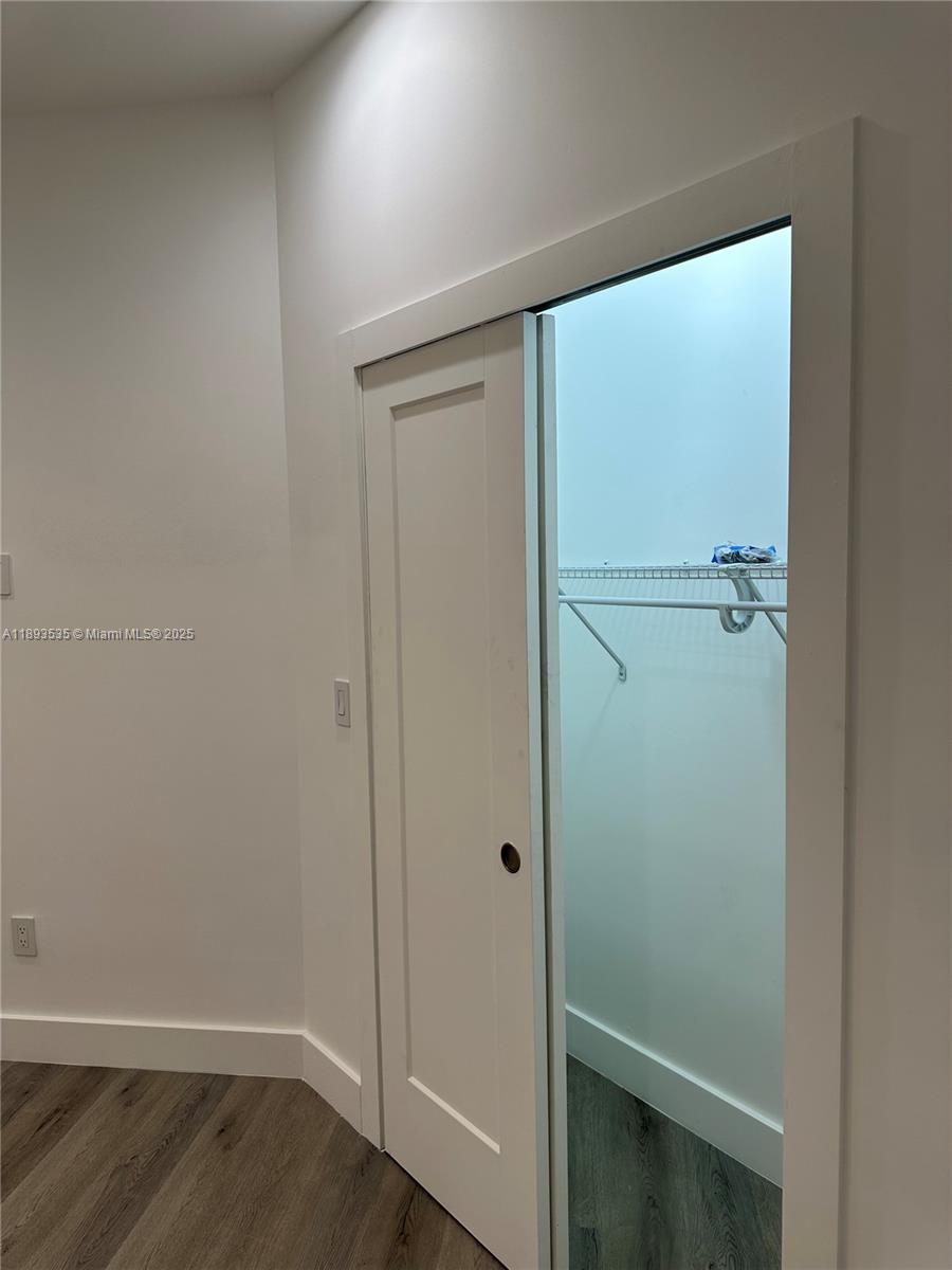 CANAL GROVES - Residential Lease