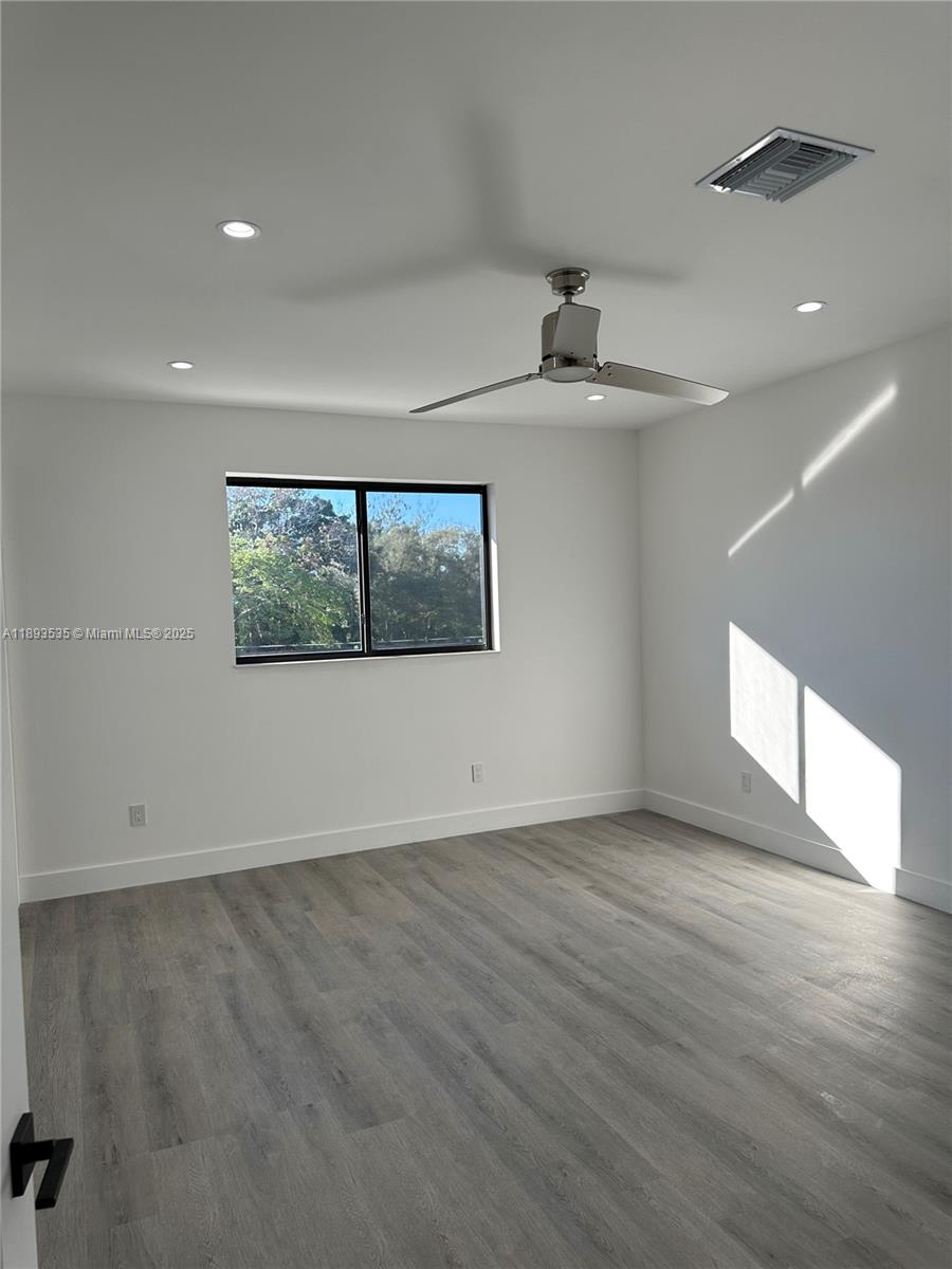 CANAL GROVES - Residential Lease