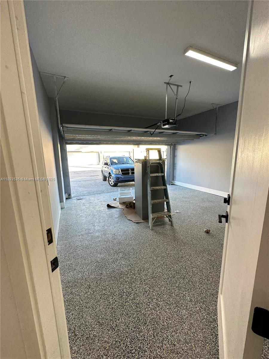 CANAL GROVES - Residential Lease