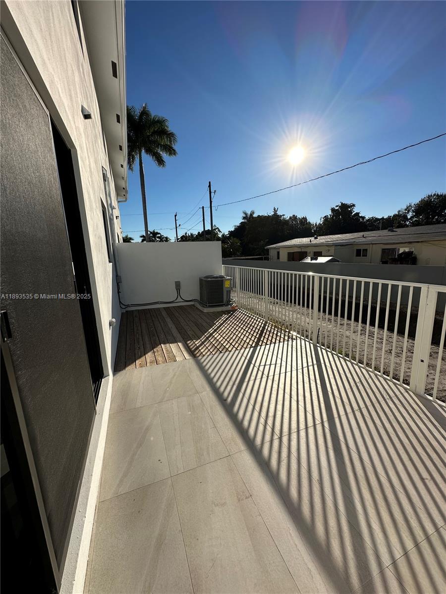 CANAL GROVES - Residential Lease