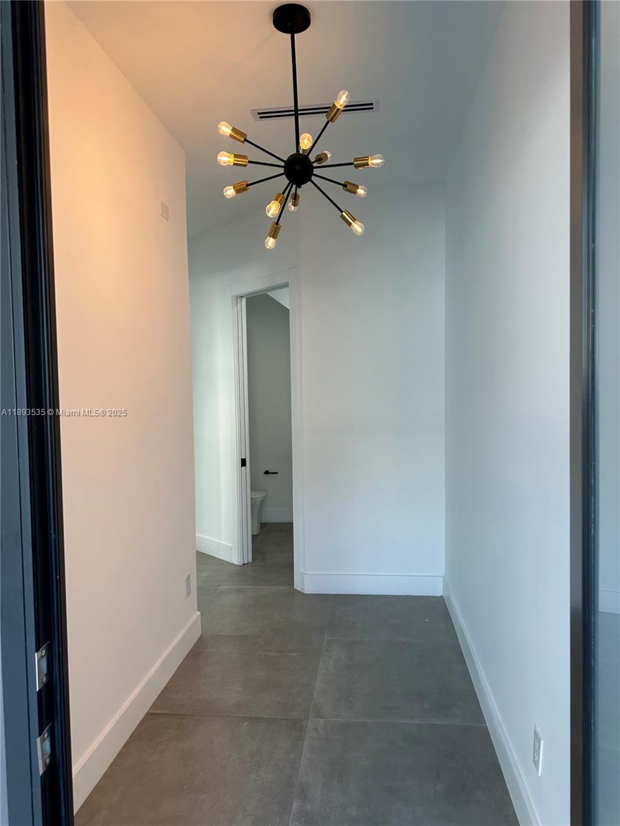 CANAL GROVES - Residential Lease