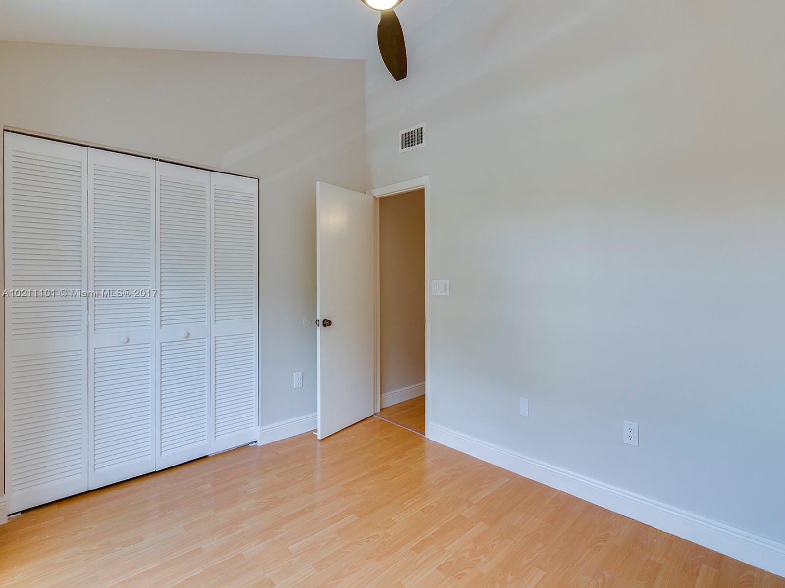 Dadeland Cove Sec 02 - Residential Lease