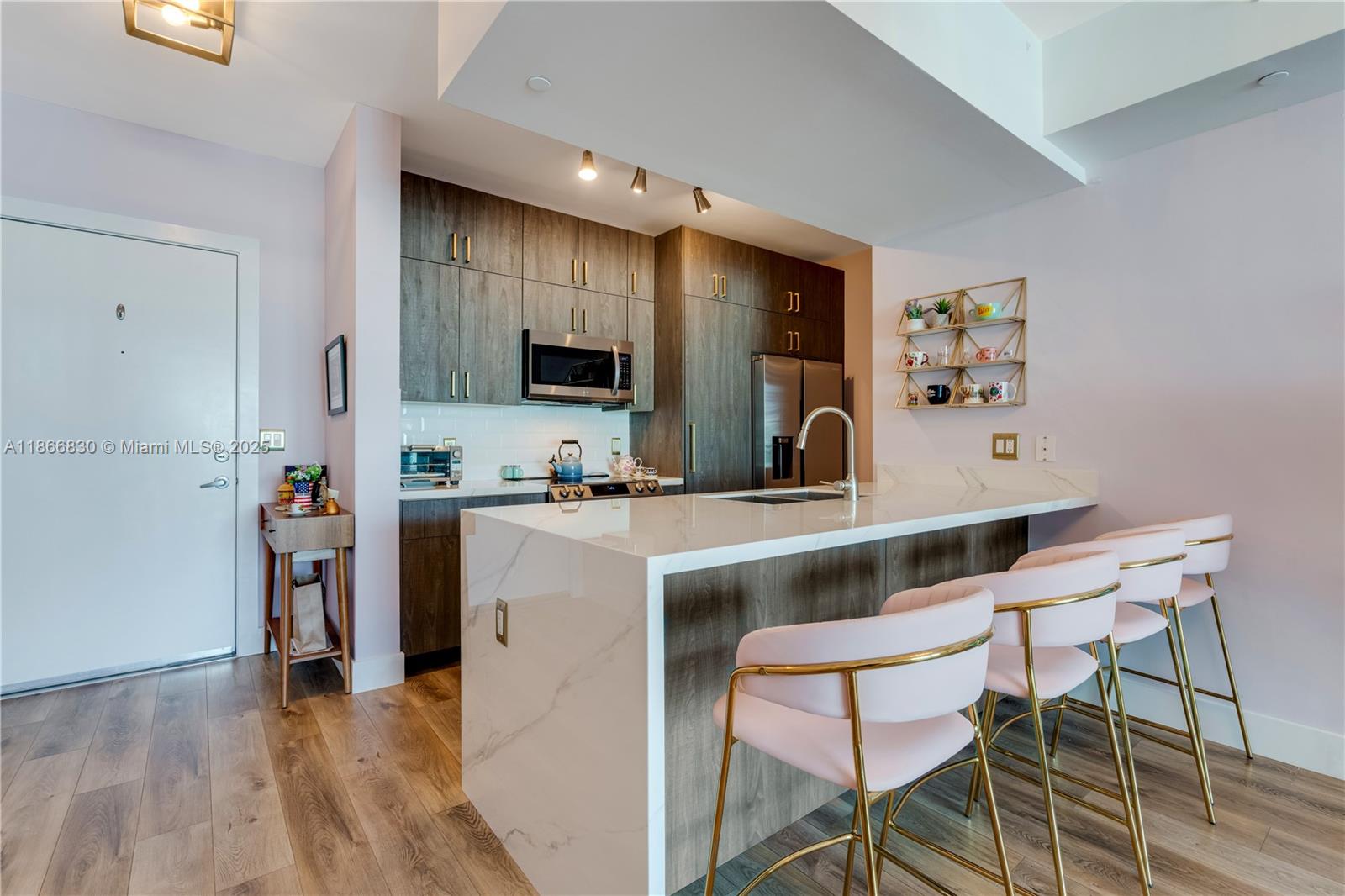 THE PLAZA 901 BRICKELL CO - Residential