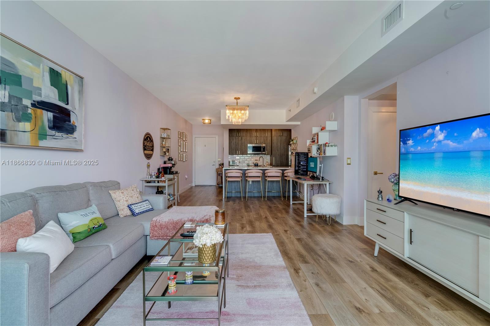 THE PLAZA 901 BRICKELL CO - Residential