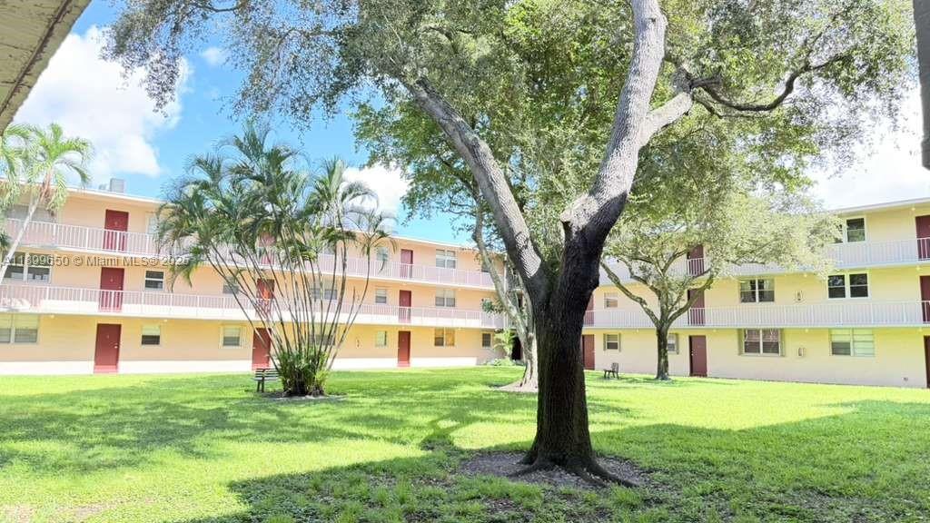 COUNTRY PINES CONDO - Residential Lease