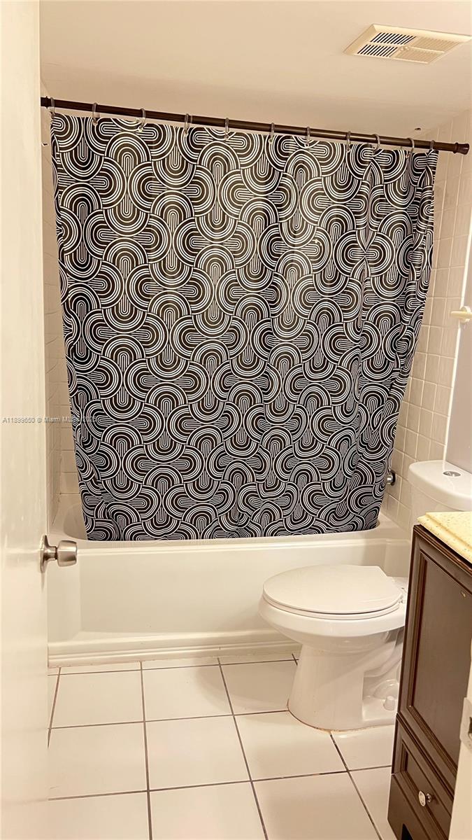 COUNTRY PINES CONDO - Residential Lease