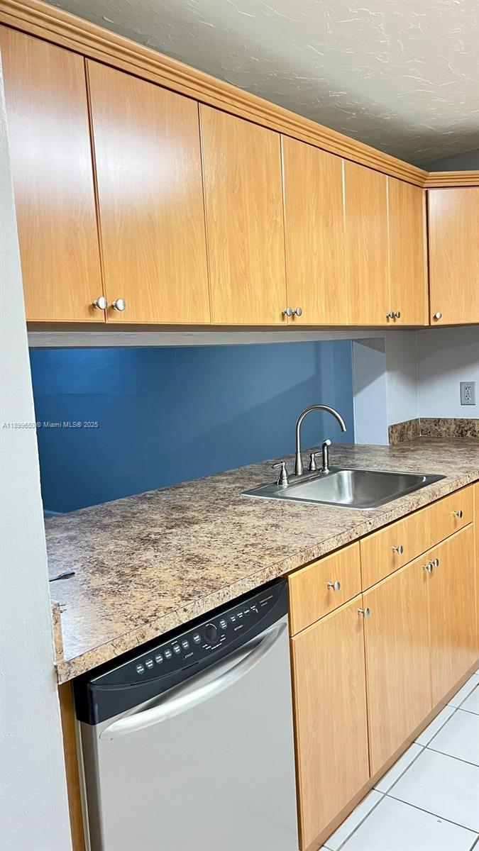 COUNTRY PINES CONDO - Residential Lease