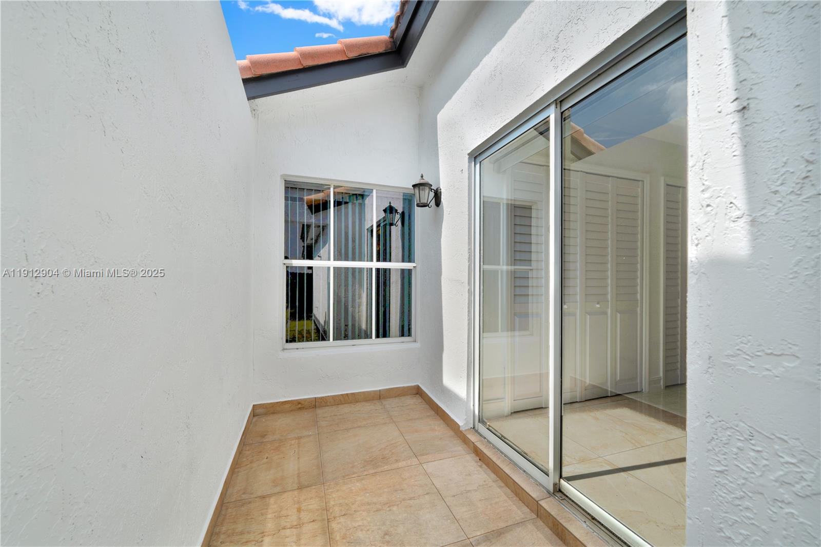 SHOMA HOMES AT TAMIAMI IV - Residential Lease