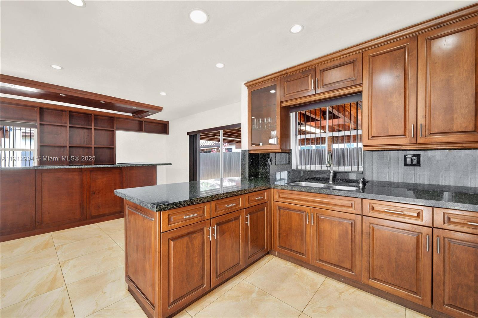 SHOMA HOMES AT TAMIAMI IV - Residential Lease