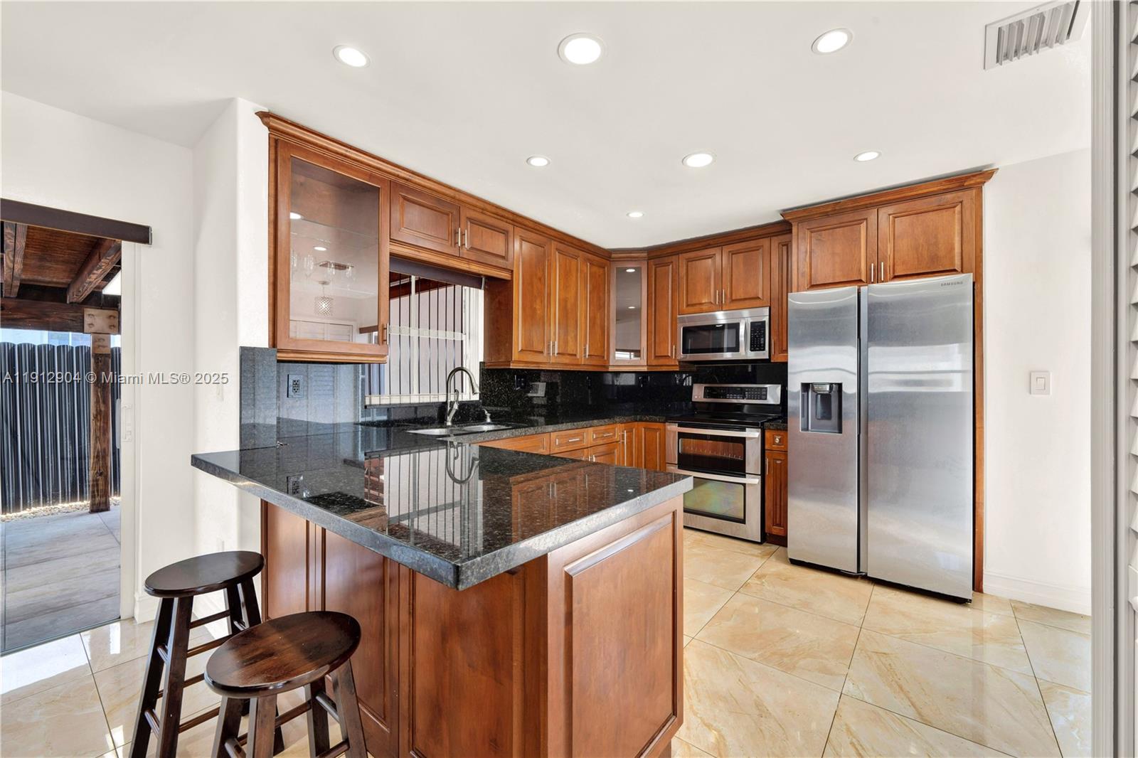 SHOMA HOMES AT TAMIAMI IV - Residential Lease