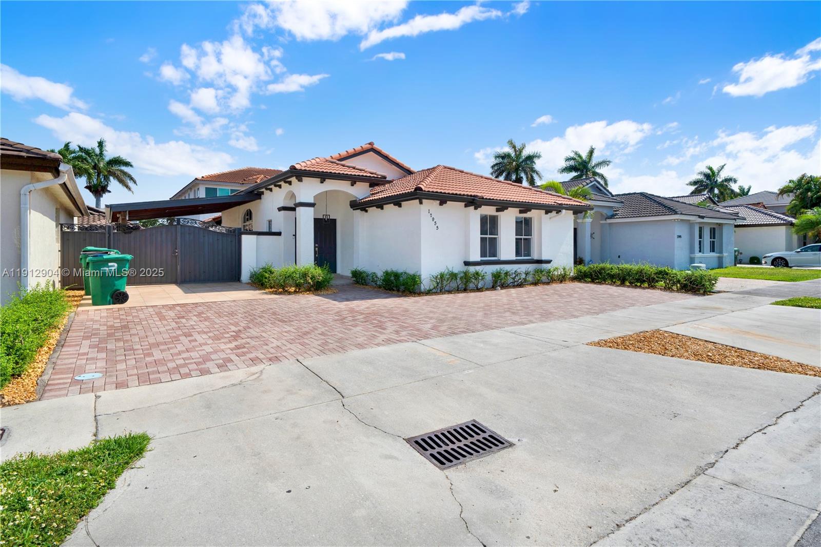 SHOMA HOMES AT TAMIAMI IV - Residential Lease