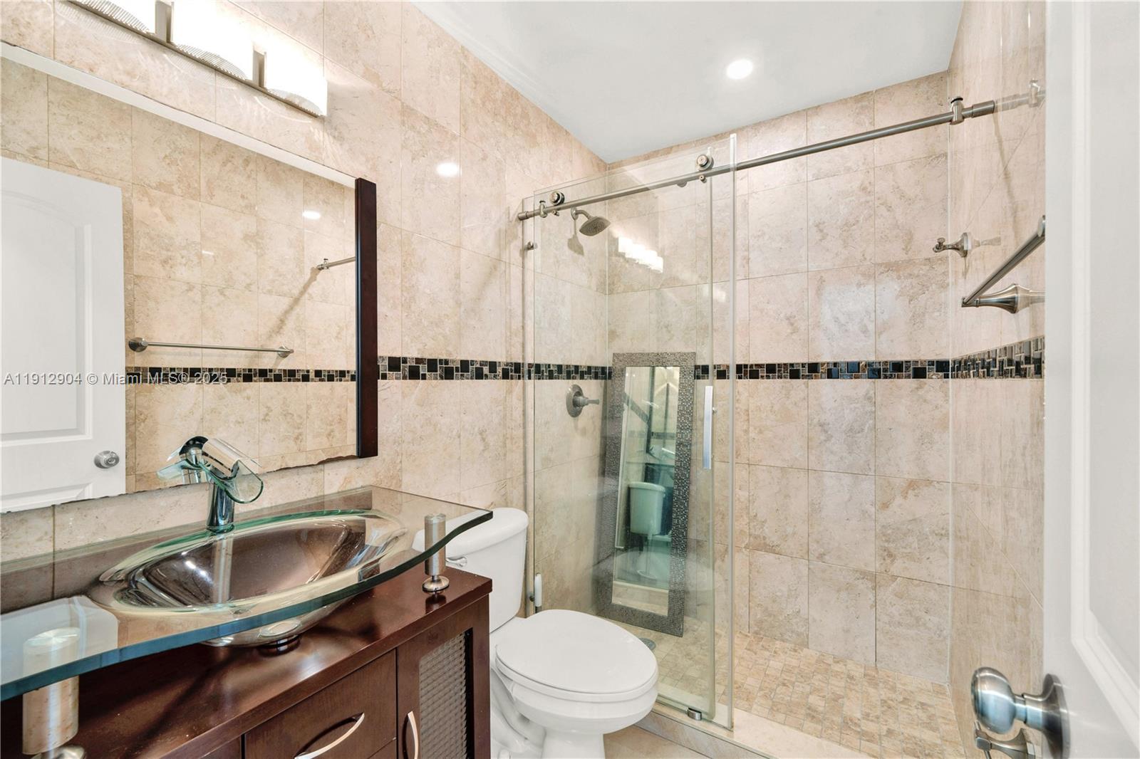 SHOMA HOMES AT TAMIAMI IV - Residential Lease