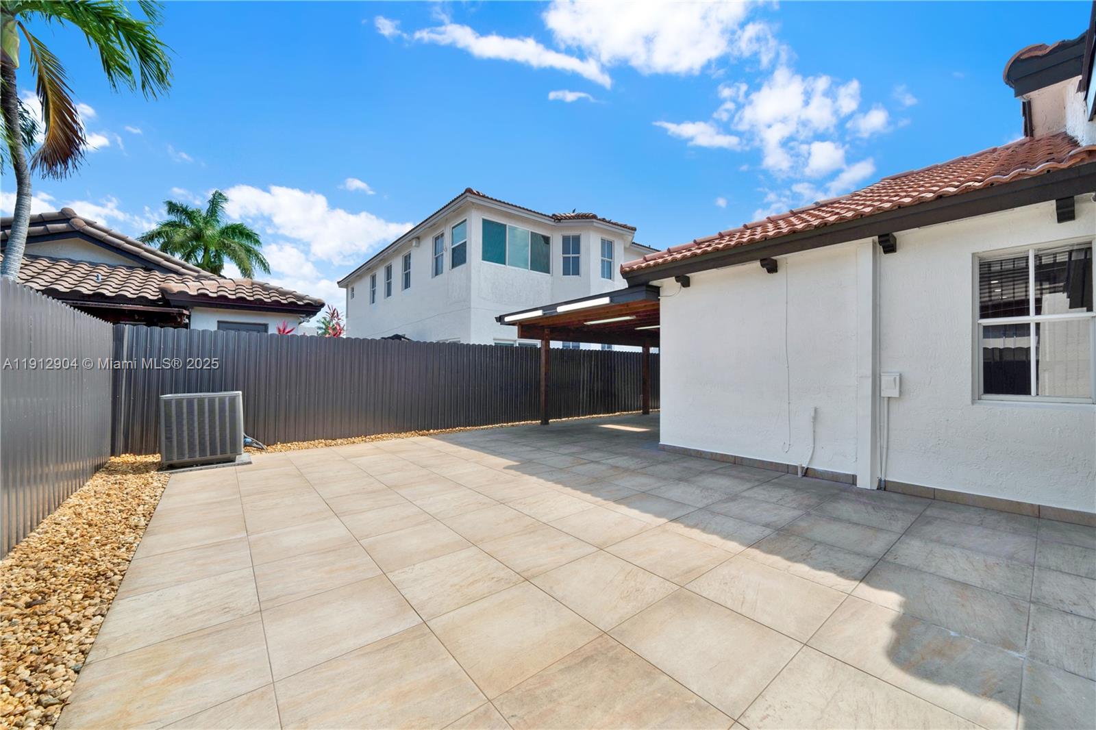 SHOMA HOMES AT TAMIAMI IV - Residential Lease